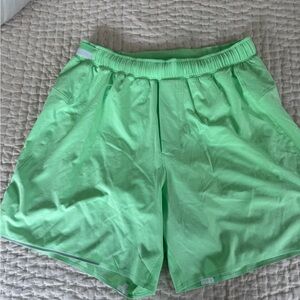 Lululemon Athletica light Green 5” Pace Breaker Lined M